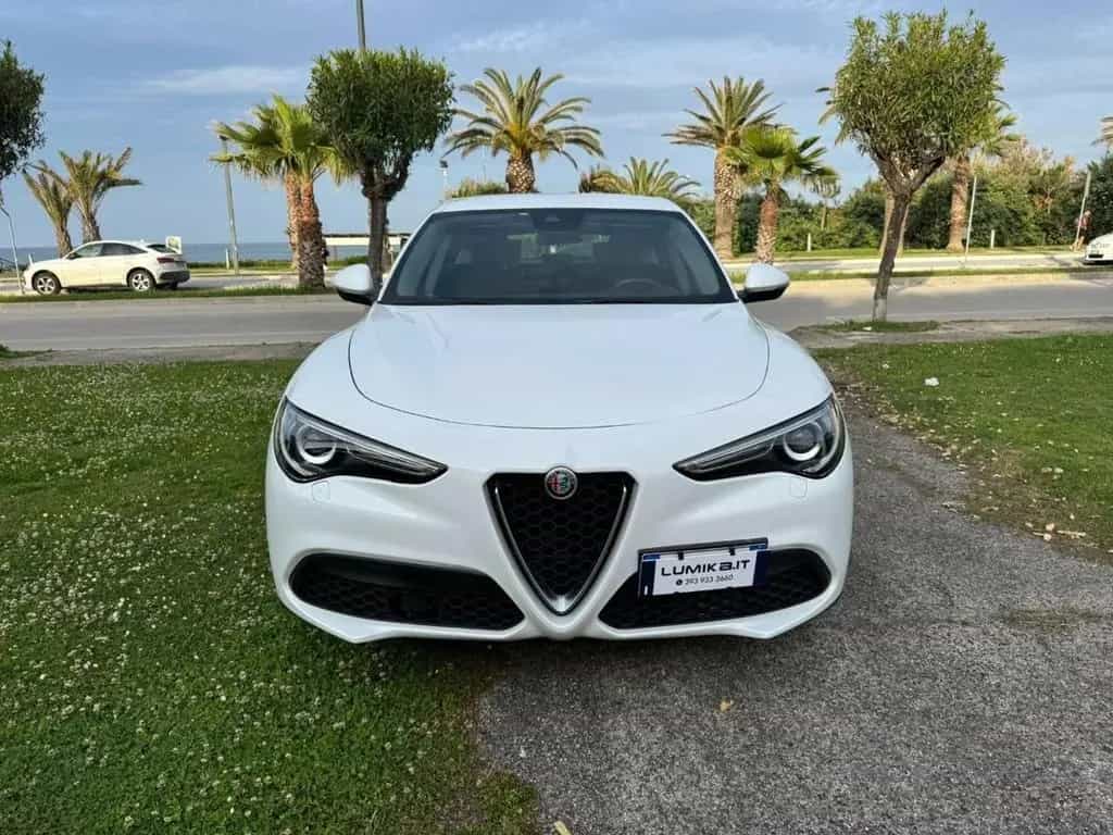 Alfa Romeo Stelvio 2.2 t Business Q4 190cv auto 06/2022-photo-2