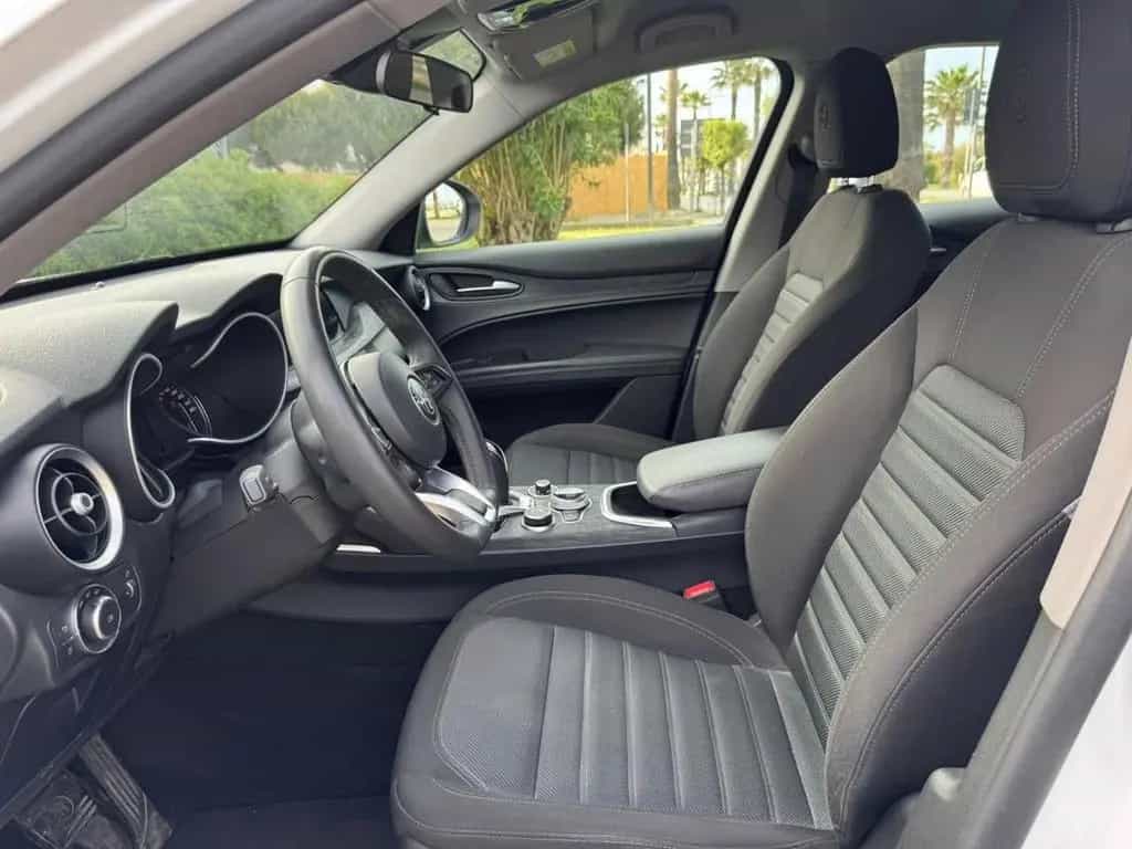 Alfa Romeo Stelvio 2.2 t Business Q4 190cv auto 06/2022-photo-9