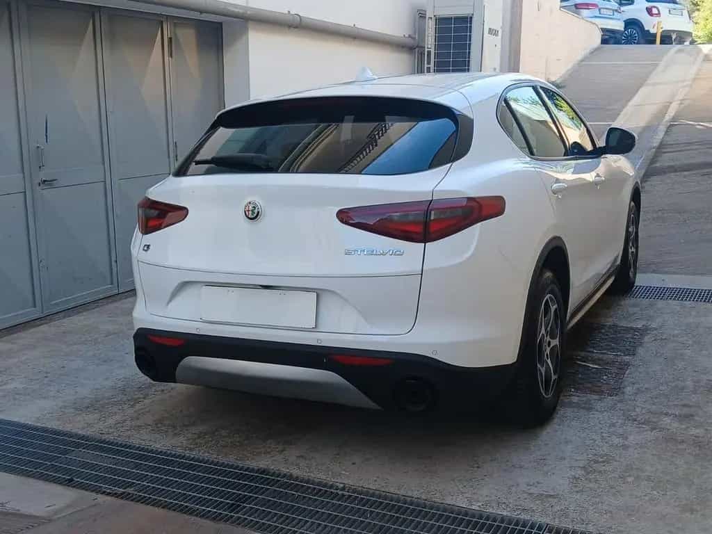 Alfa Romeo Stelvio 2.2 Turbodiesel 190 CV AT8 Q4 06/2022-photo-3