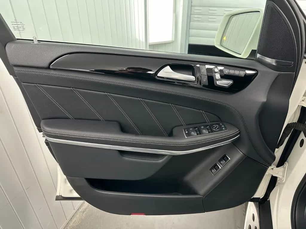 Mercedes-Benz GLS 63 AMG V8 Biturbo Drivers Package Pano 360° 09/2016-photo-34