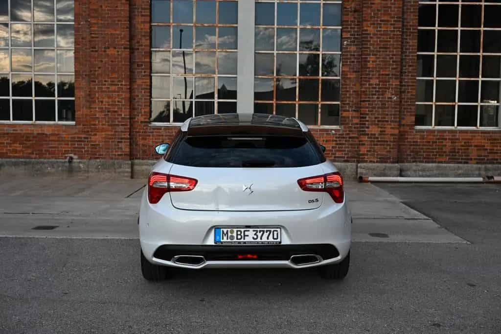 DS Automobiles DS5 BlueHDi 180 Stop&Start EAT6 - 01/2016-photo-3