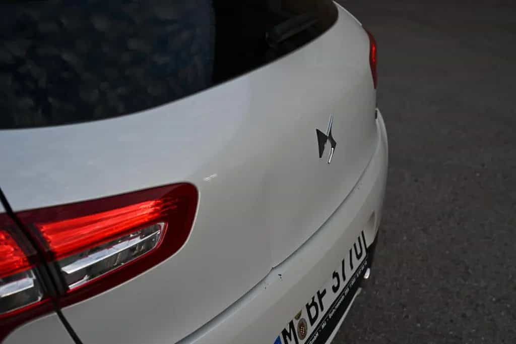 DS Automobiles DS5 BlueHDi 180 Stop&Start EAT6 - 01/2016-photo-4