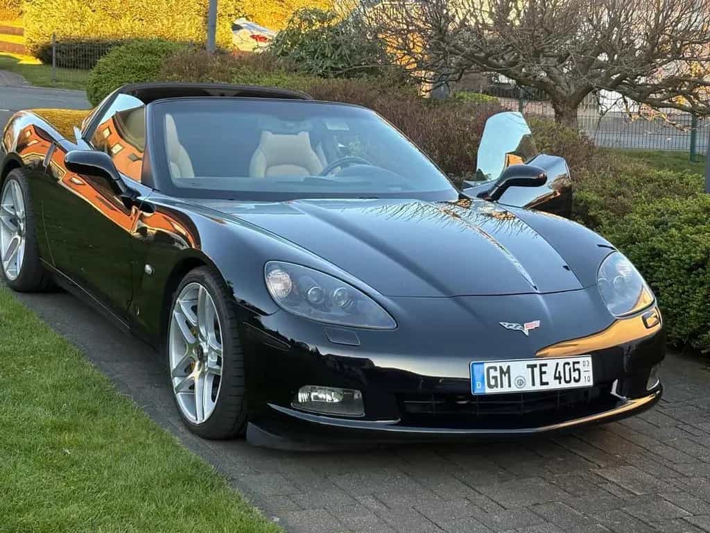 Corvette C6 6.0 V8 Coupé Targa  Nur kurz!!! 07/2005-photo-0