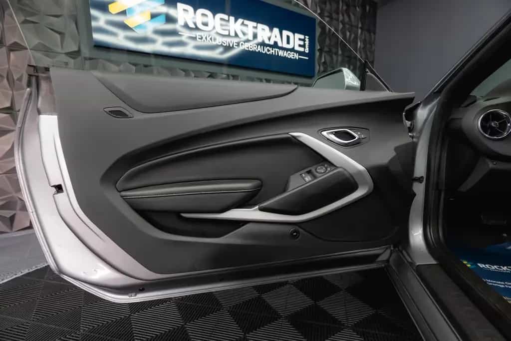 Chevrolet Camaro 2.0 Turbo Coupe LT Package *CarPlay*19% 07/2023-photo-33