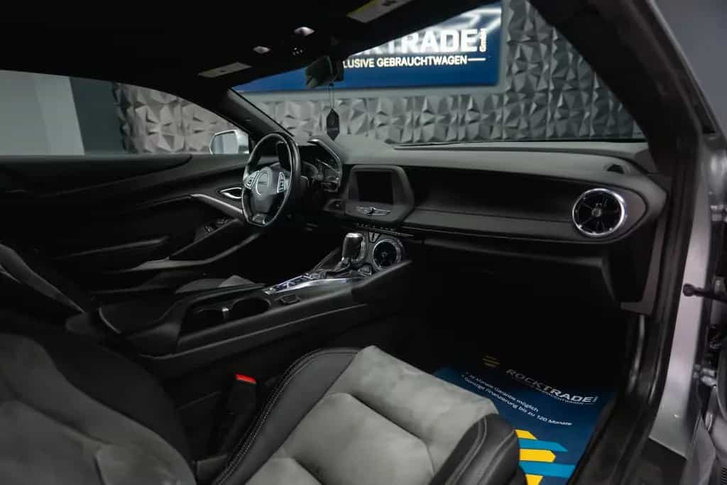Chevrolet Camaro 2.0 Turbo Coupe LT Package *CarPlay*19% 07/2023-photo-38