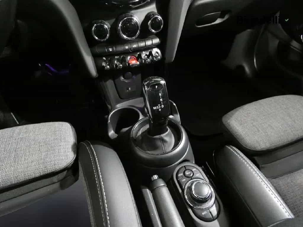MINI Cooper Mini 5 porte (F55) - Mini 1.5 Cooper Busine 05/2022-photo-12