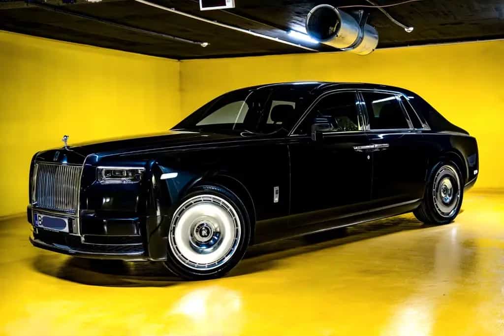 Rolls-Royce Phantom 10/2022-photo-1