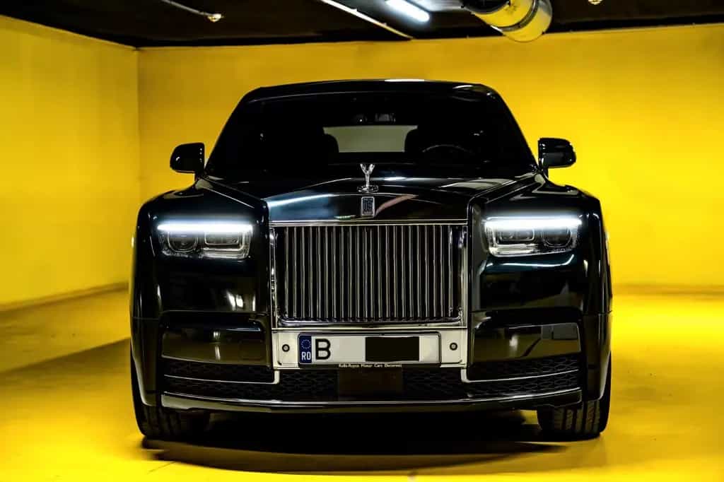 Rolls-Royce Phantom 10/2022-photo-2