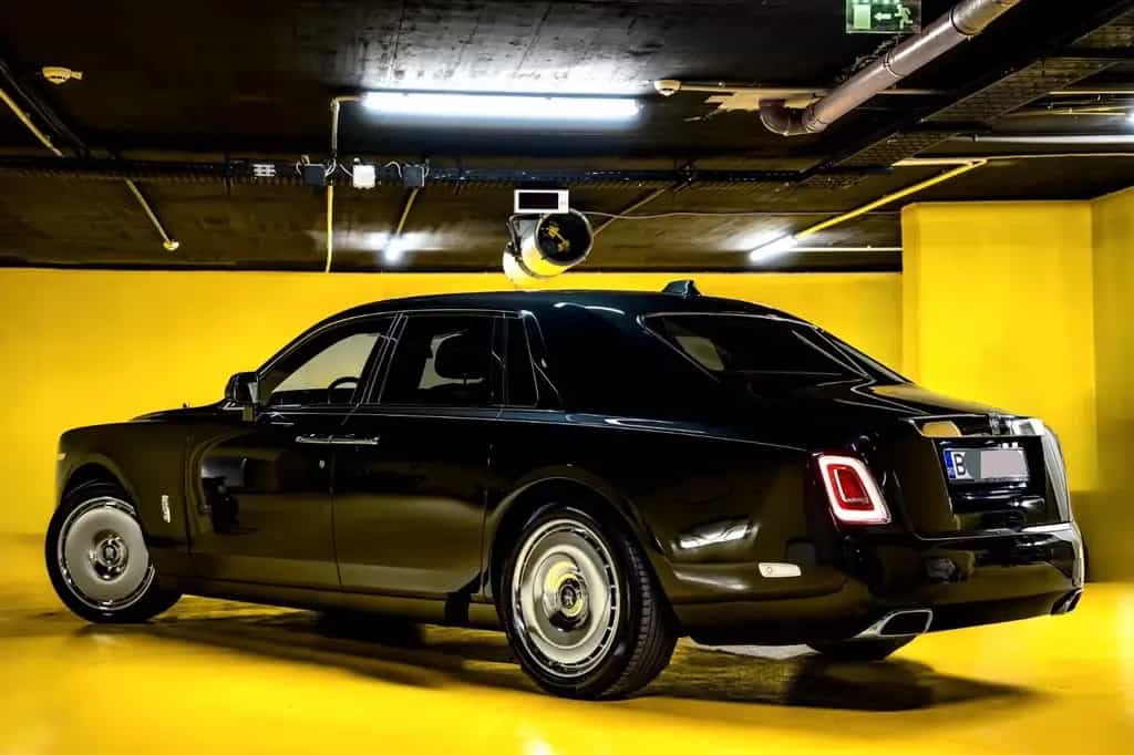 Rolls-Royce Phantom 10/2022-photo-5