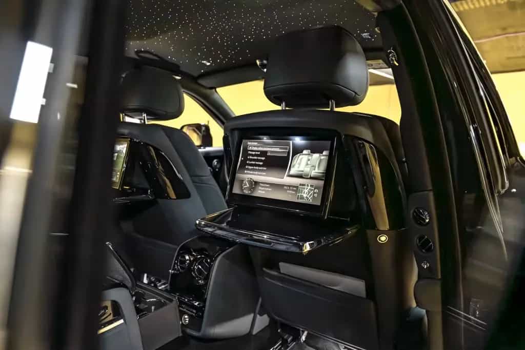 Rolls-Royce Phantom 10/2022-photo-8