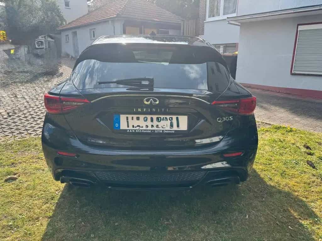 Infiniti Q30 S 1.6t DCT FWD Sport 12/2016-photo-1