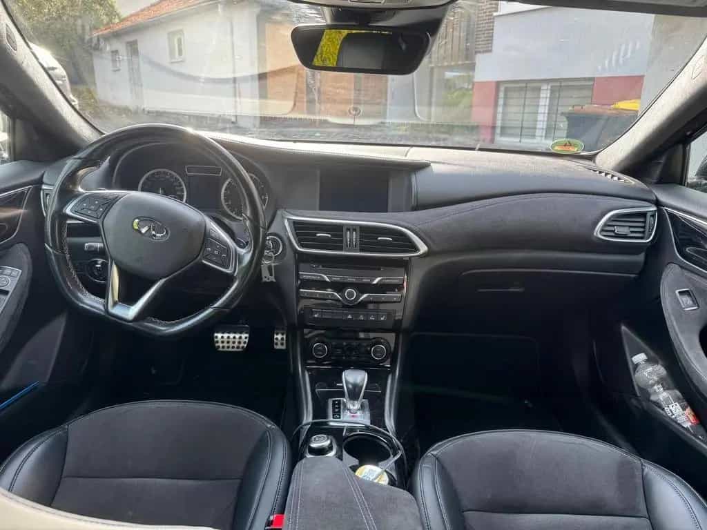 Infiniti Q30 S 1.6t DCT FWD Sport 12/2016-photo-4