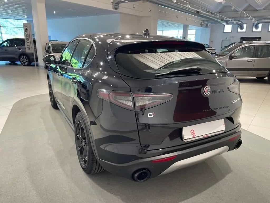 Alfa Romeo Stelvio 2.2 t Super Q4 210cv auto 05/2023-photo-4