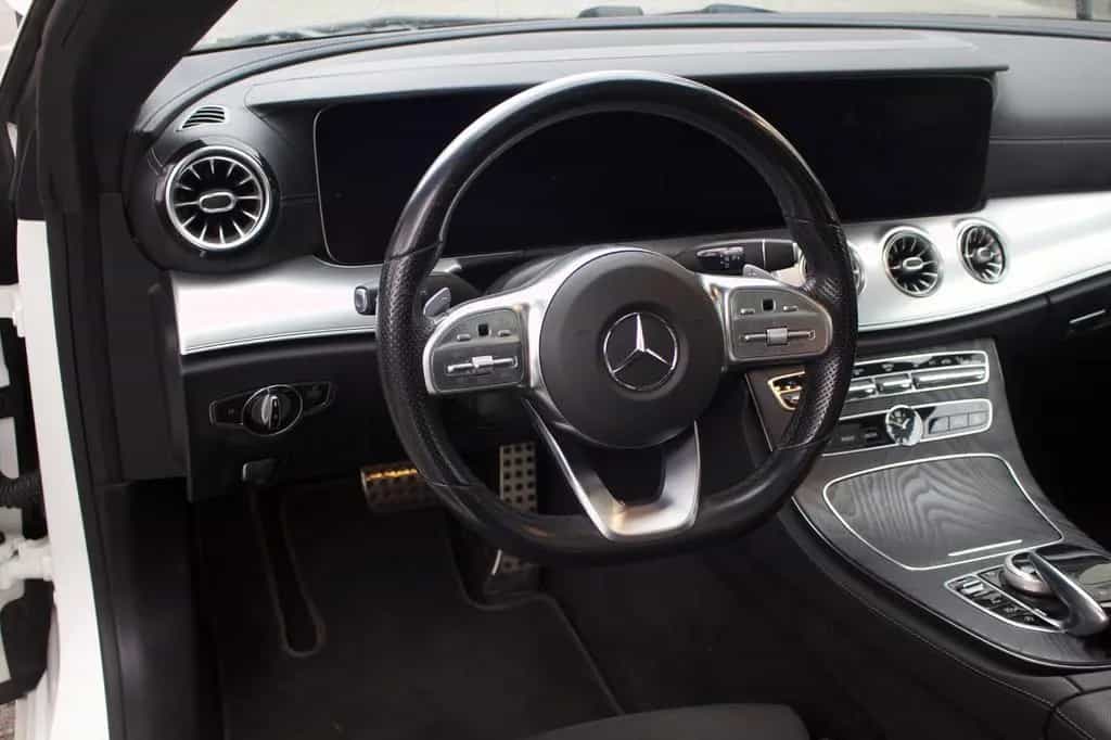 Mercedes-Benz E 350 Coupé -AMG Line-Panoramdach-Diamantweiss 07/2020-photo-12