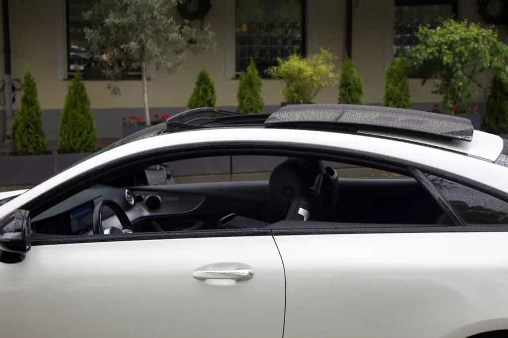 Mercedes-Benz E 350 Coupé -AMG Line-Panoramdach-Diamantweiss 07/2020-photo-9