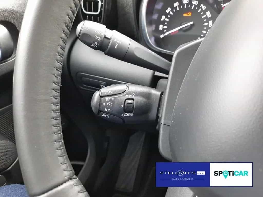 Citroën C3 Aircross Shine Pack 130 EAT 03/2023-photo-16