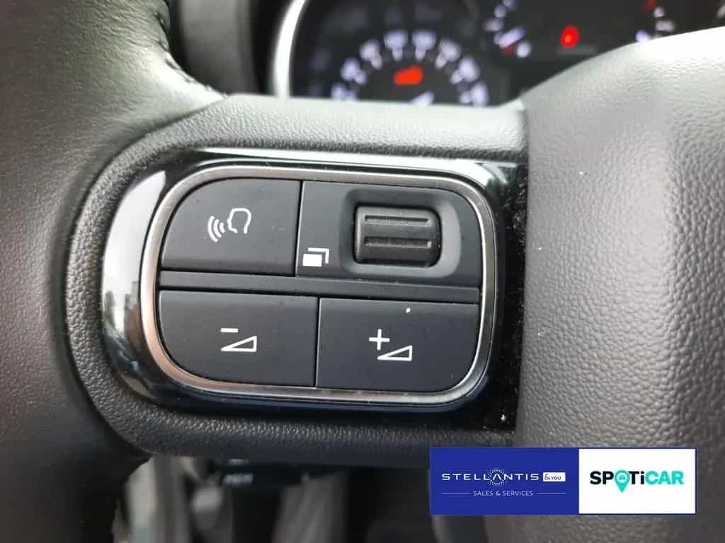 Citroën C3 Aircross Shine Pack 130 EAT 03/2023-photo-19