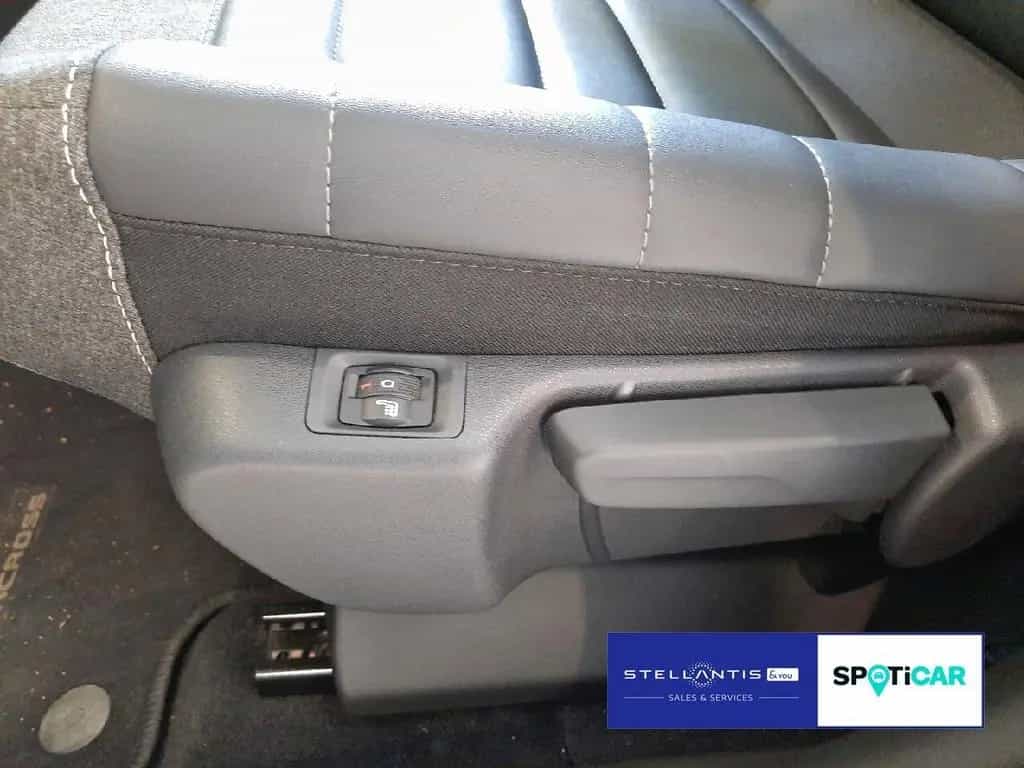 Citroën C3 Aircross Shine Pack 130 EAT 01/2023-photo-20