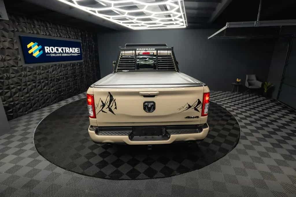 Dodge RAM 5.7 V8 HEMI 4x4 ARMY STYLE Offroad LONGBED 07/2019-photo-12