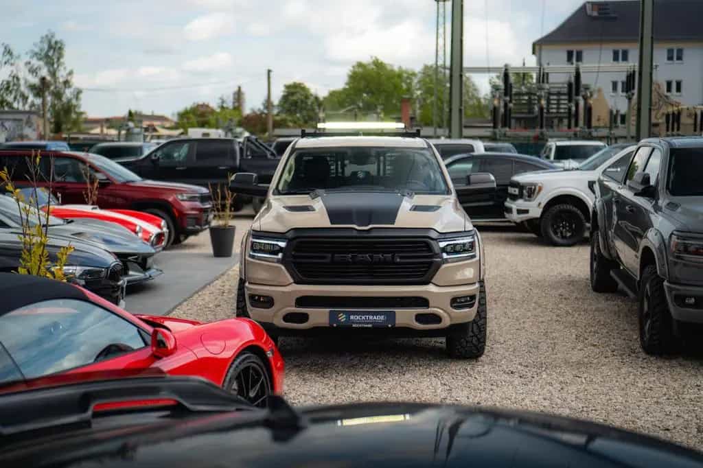 Dodge RAM 5.7 V8 HEMI 4x4 ARMY STYLE Offroad LONGBED 07/2019-photo-19