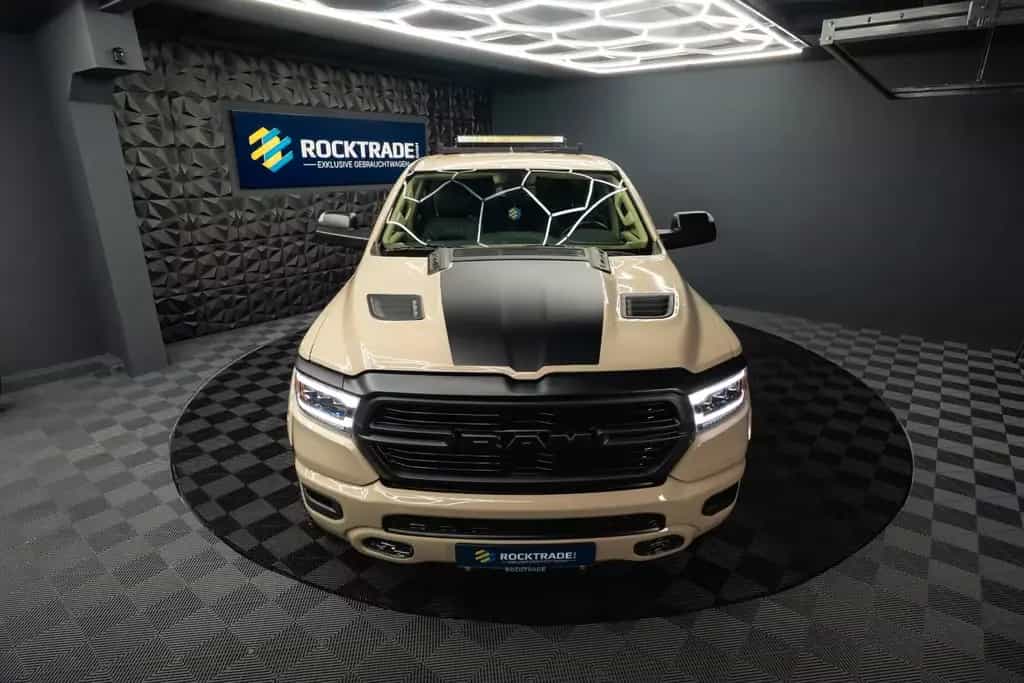 Dodge RAM 5.7 V8 HEMI 4x4 ARMY STYLE Offroad LONGBED 07/2019-photo-2