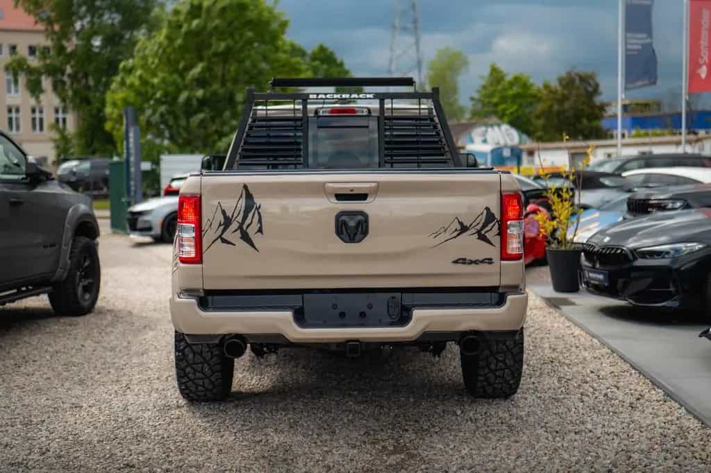Dodge RAM 5.7 V8 HEMI 4x4 ARMY STYLE Offroad LONGBED 07/2019-photo-23