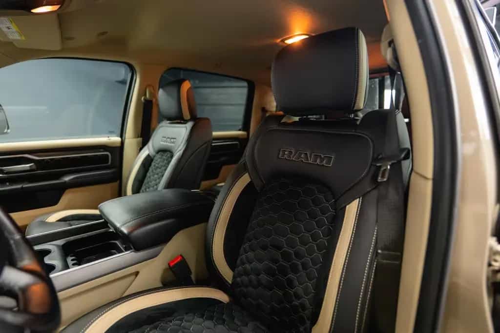 Dodge RAM 5.7 V8 HEMI 4x4 ARMY STYLE Offroad LONGBED 07/2019-photo-40