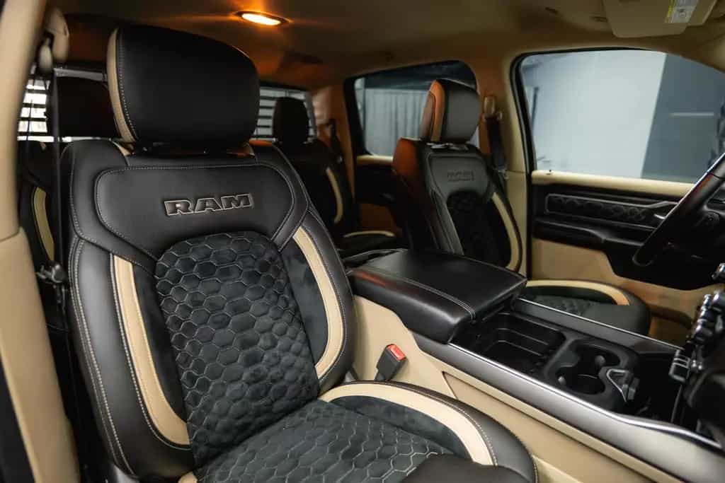 Dodge RAM 5.7 V8 HEMI 4x4 ARMY STYLE Offroad LONGBED 07/2019-photo-48