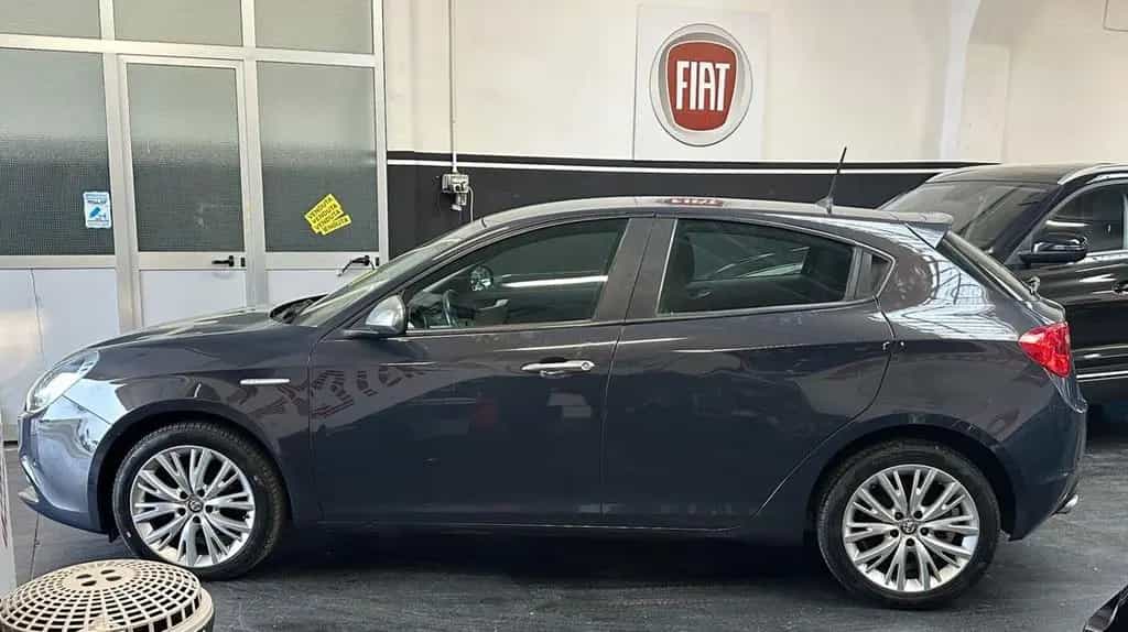 Alfa Romeo Giulietta 1.6 JTDm TCT 120 CV Super 09/2017-photo-3