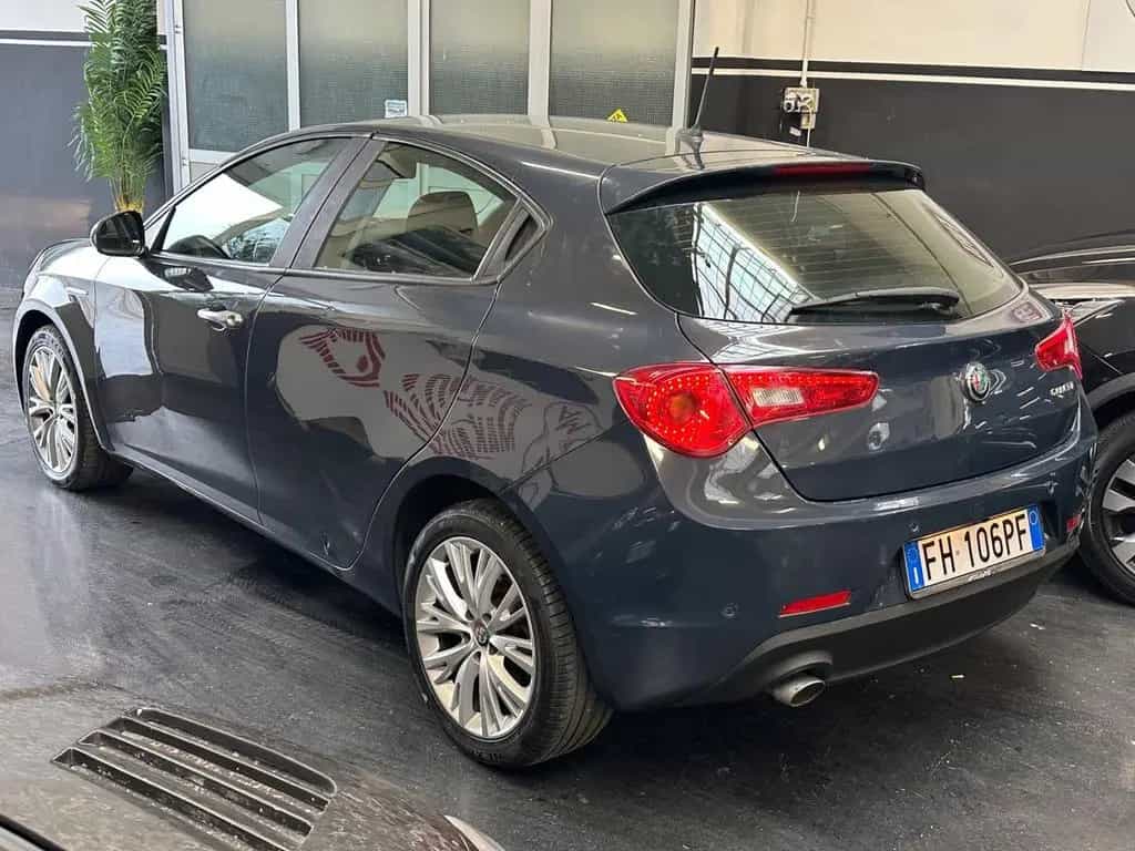 Alfa Romeo Giulietta 1.6 JTDm TCT 120 CV Super 09/2017-photo-4