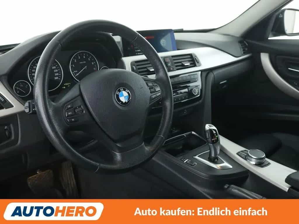 BMW 330 i Advantage Aut.*NAVI*CAM*SHZ*TEMPO* 02/2018-photo-10