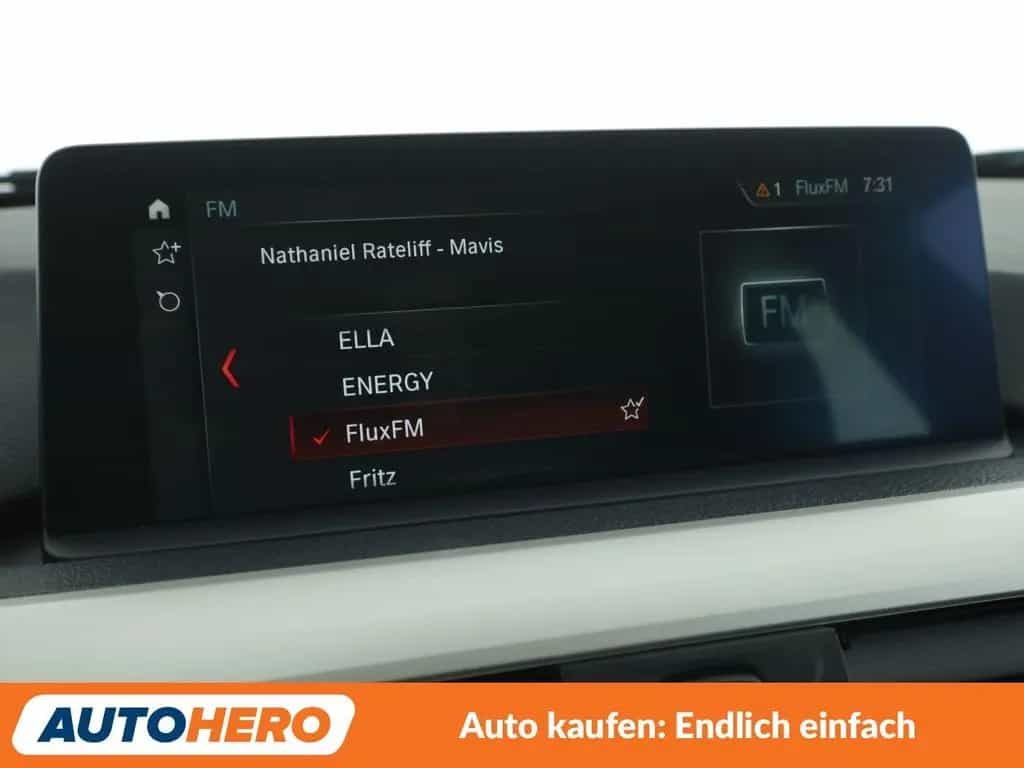 BMW 330 i Advantage Aut.*NAVI*CAM*SHZ*TEMPO* 02/2018-photo-21