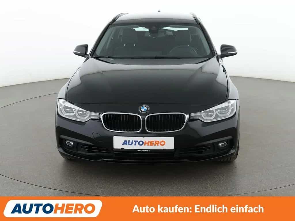 BMW 330 i Advantage Aut.*NAVI*CAM*SHZ*TEMPO* 02/2018-photo-8