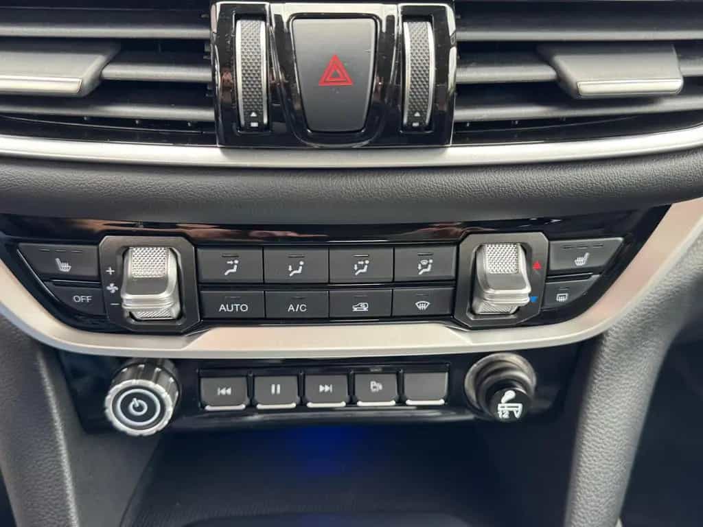 Foton 3 4x4 AUTOMATIK*DOKA*360*LEDER*SOFORT null-photo-12