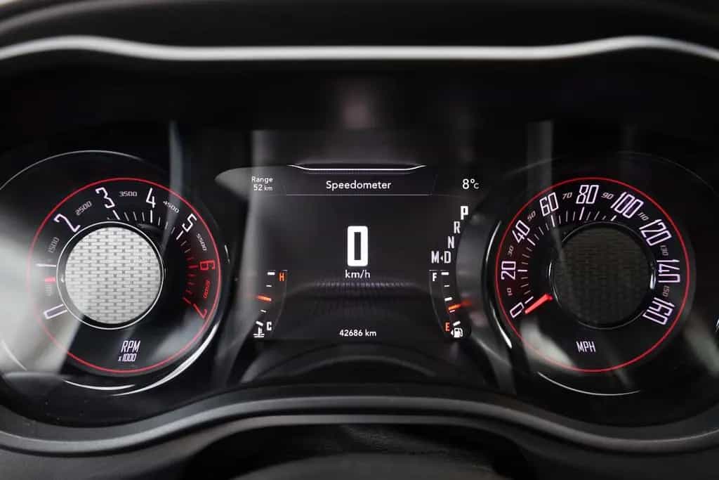 Dodge Challenger 5.7 R/T/Alpine/SHZ/SBD/LED/MFL/R20 05/2023-photo-12