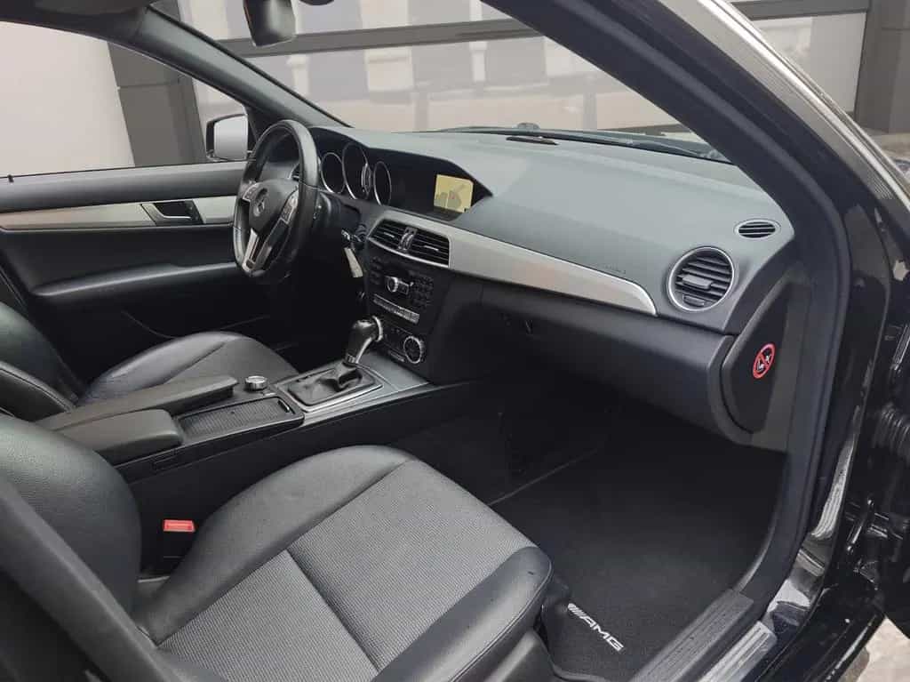 Mercedes-Benz C 180 T CGI *AMG LINE*Automatik*AHK*Scheckheftge 06/2012-photo-11
