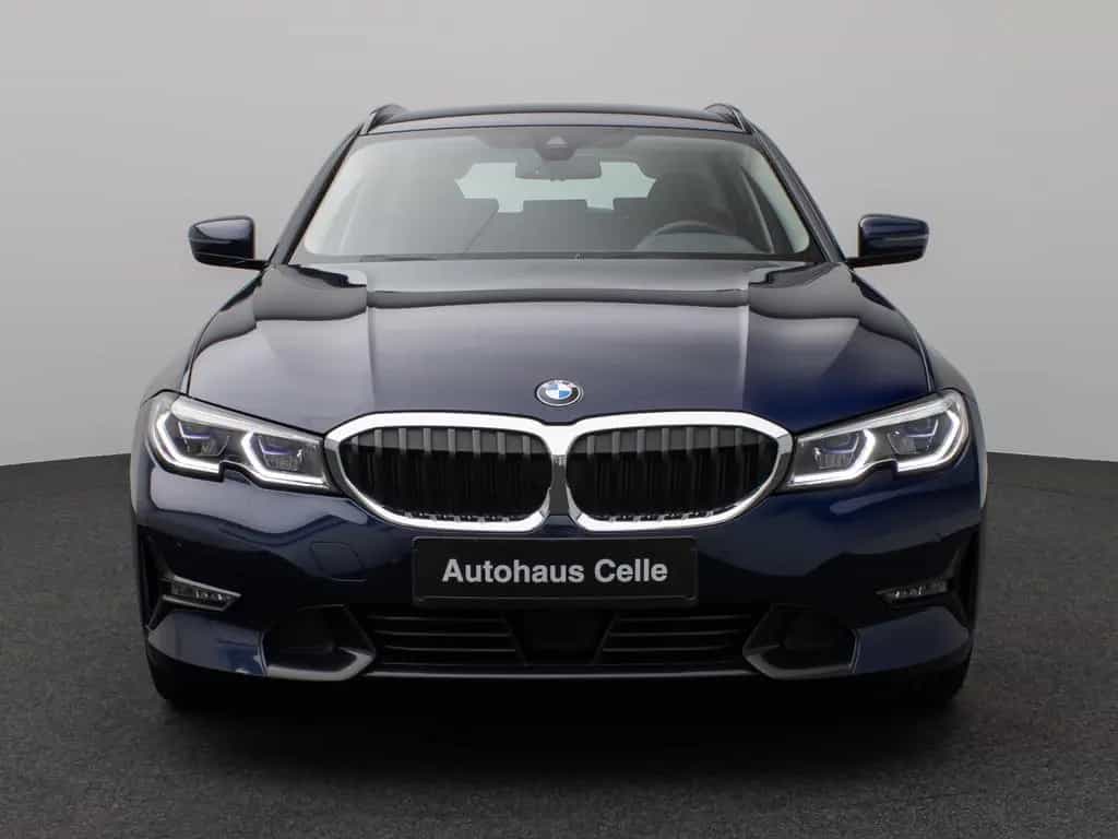 BMW 320 d xD Sport Line Kamera Laser HiFi AHK Komfort 07/2022-photo-0