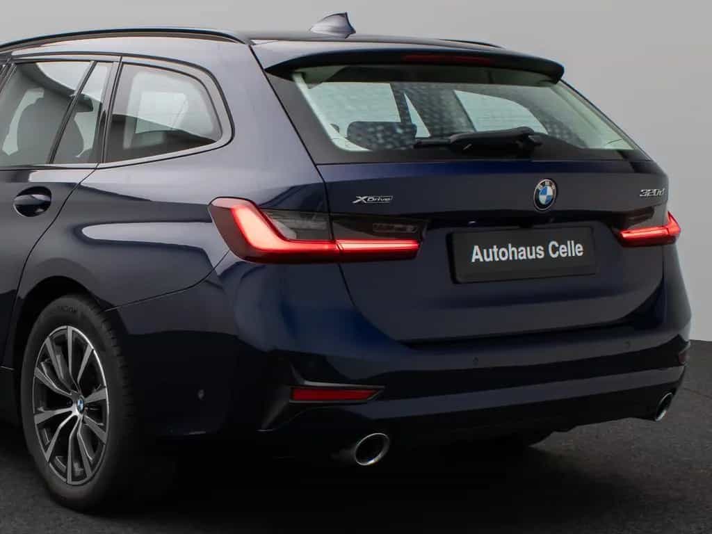 BMW 320 d xD Sport Line Kamera Laser HiFi AHK Komfort 07/2022-photo-15