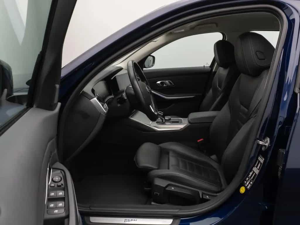 BMW 320 d xD Sport Line Kamera Laser HiFi AHK Komfort 07/2022-photo-19