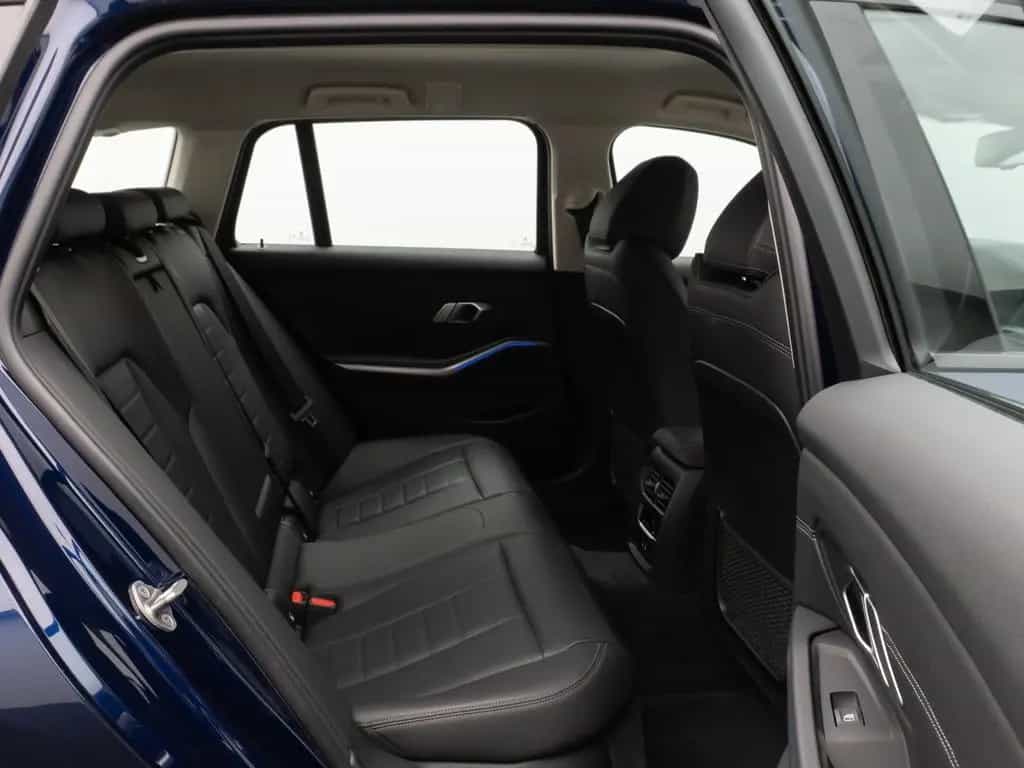 BMW 320 d xD Sport Line Kamera Laser HiFi AHK Komfort 07/2022-photo-26