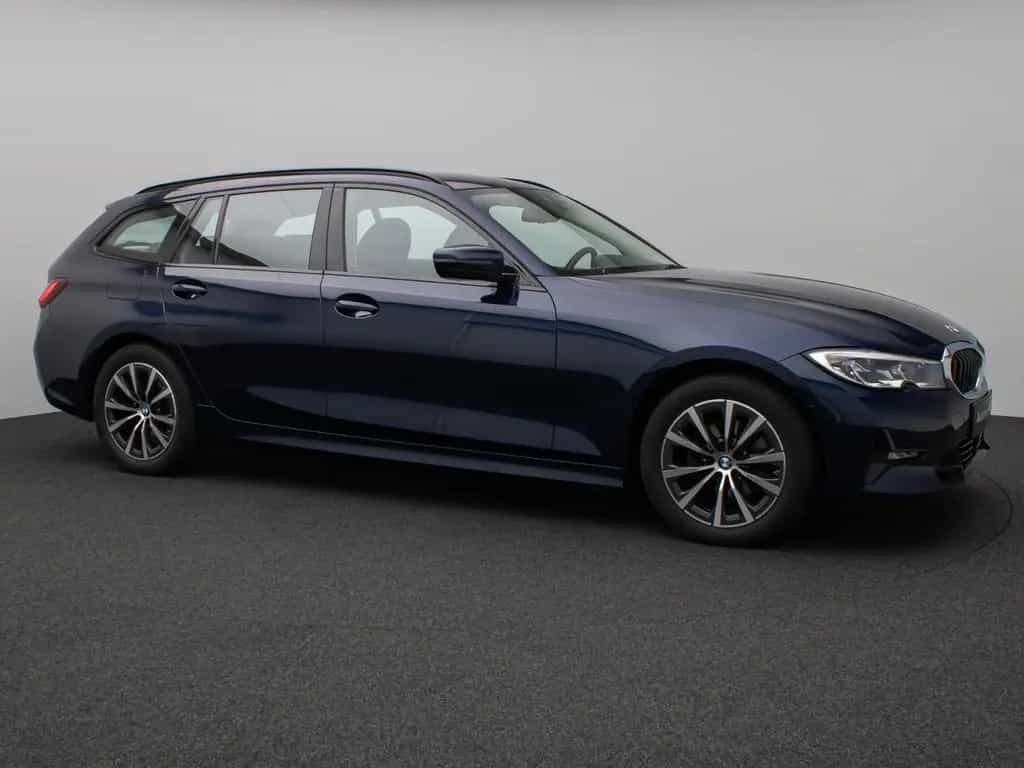 BMW 320 d xD Sport Line Kamera Laser HiFi AHK Komfort 07/2022-photo-3