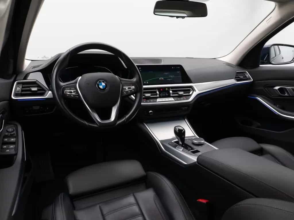 BMW 320 d xD Sport Line Kamera Laser HiFi AHK Komfort 07/2022-photo-37