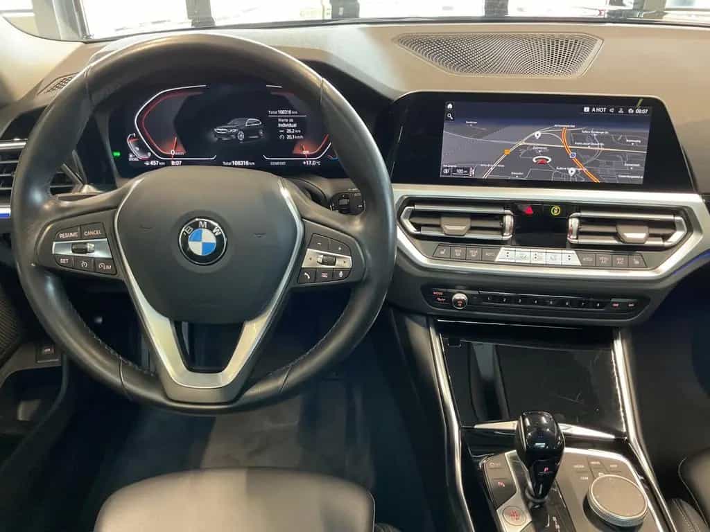 BMW 320 d Touring Sport Line Laserl. LiveC. Pano 03/2022-photo-11