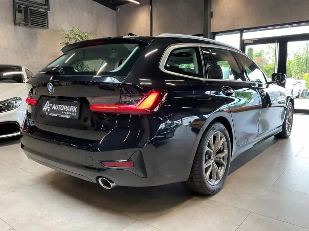 BMW 320 d Touring Sport Line Laserl. LiveC. Pano 03/2022-photo-19