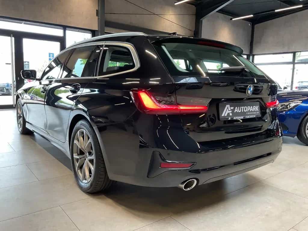 BMW 320 d Touring Sport Line Laserl. LiveC. Pano 03/2022-photo-20