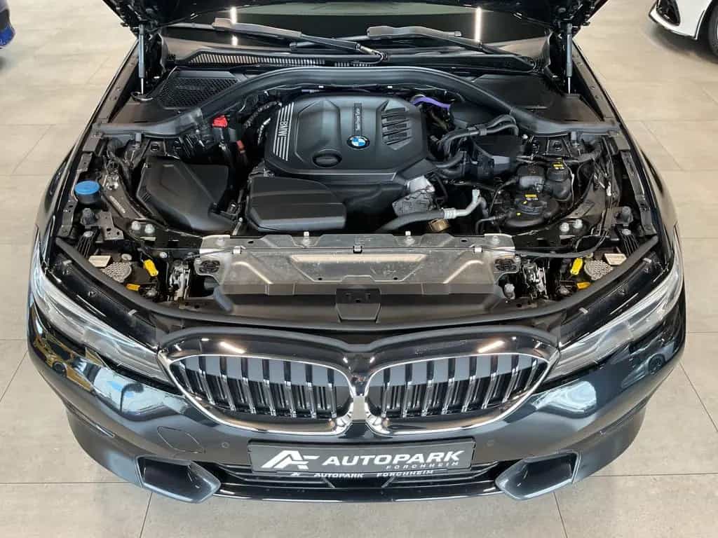 BMW 320 d Touring Sport Line Laserl. LiveC. Pano 03/2022-photo-35