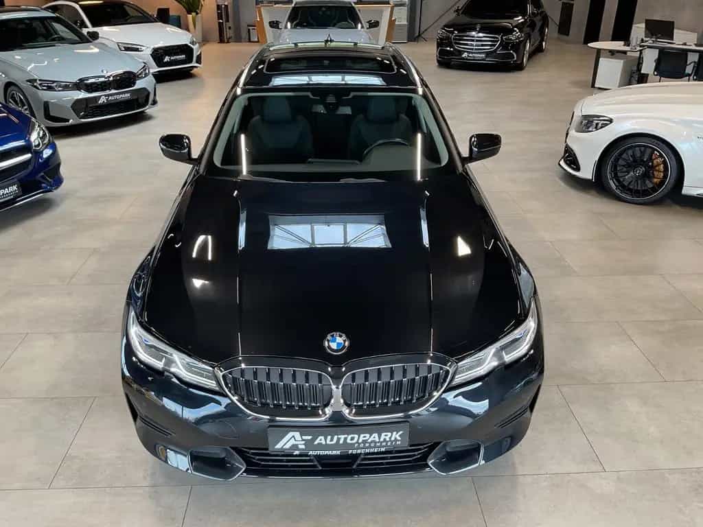 BMW 320 d Touring Sport Line Laserl. LiveC. Pano 03/2022-photo-37