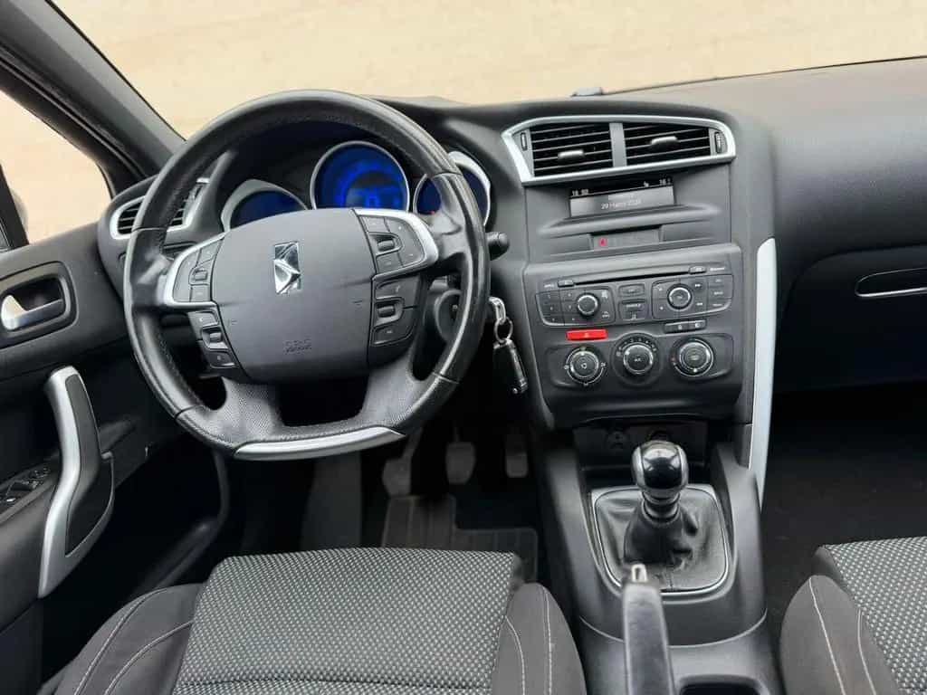 DS Automobiles DS4 1.6 e-HDi Berlina 110cv Euro 5B 12/2012-photo-13