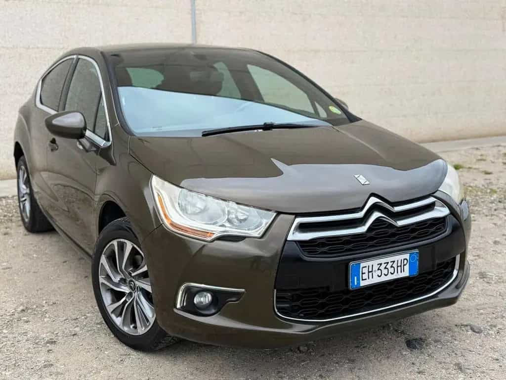 DS Automobiles DS4 1.6 e-HDi Berlina 110cv Euro 5B 12/2012-photo-3