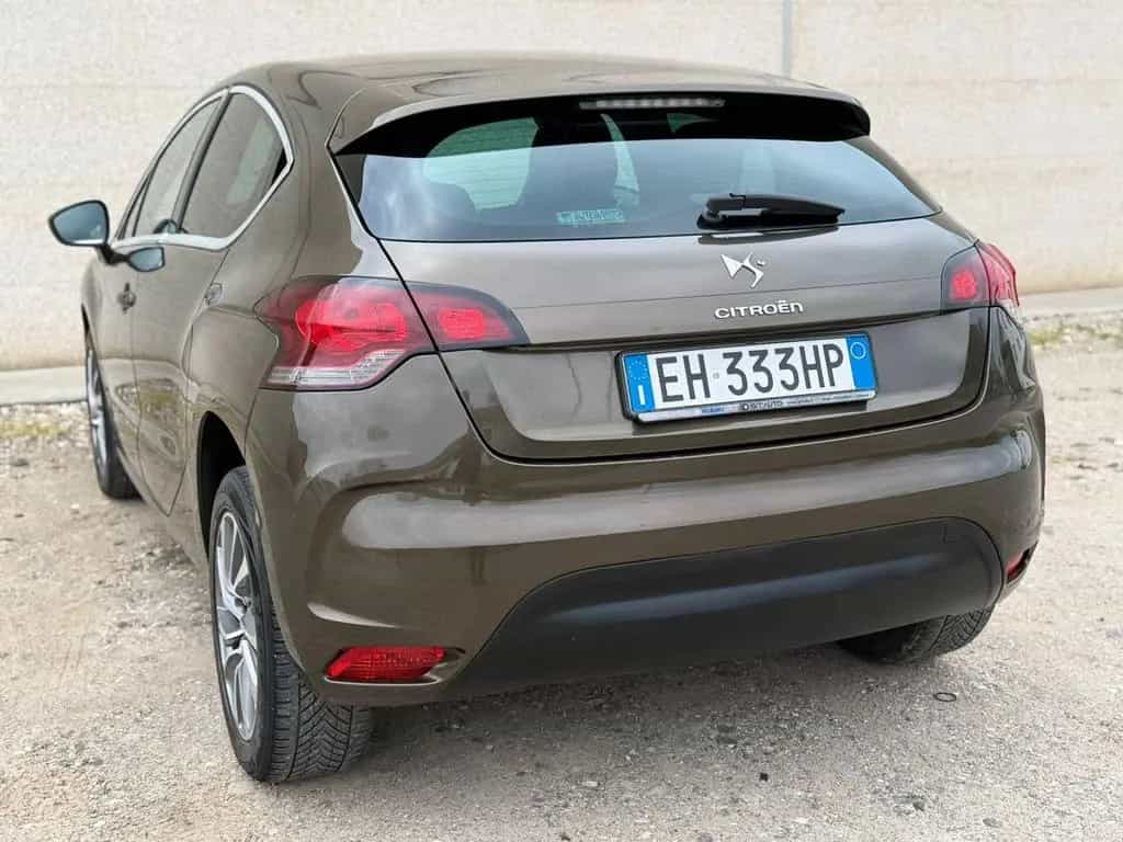 DS Automobiles DS4 1.6 e-HDi Berlina 110cv Euro 5B 12/2012-photo-5